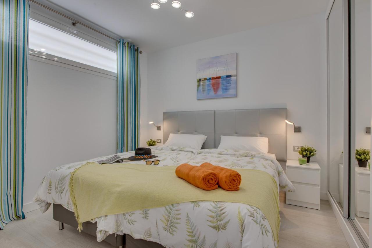 Modern Apartments Los Cristianos Center Eksteriør billede